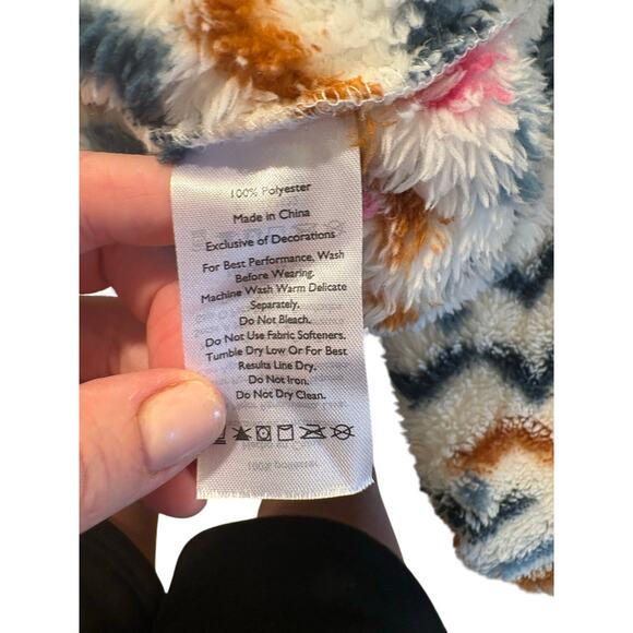 Eddie Bauer Womens Midweight Plush Quarter Zip Fleece Pullover, Vanilla Aztec, M - Picture 8 of 9